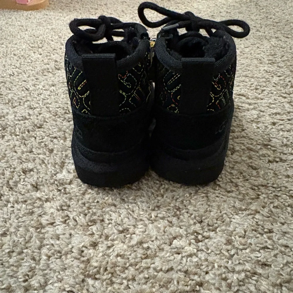 UGG Black Kids Lace-Up Boots with Multicolor Logo Stitching